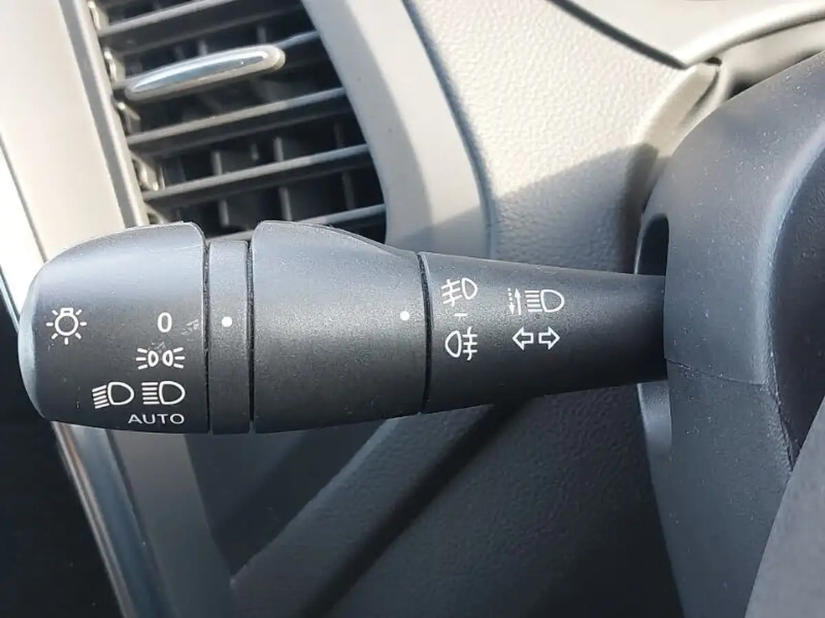2018-renault-captur-15dci-dynamique-s-nav-90bhp-big-17