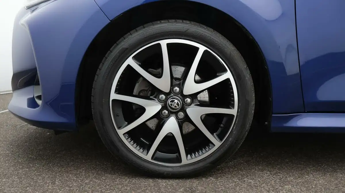 2022-toyota-yaris-15-vvt-i-dynamic-big-18