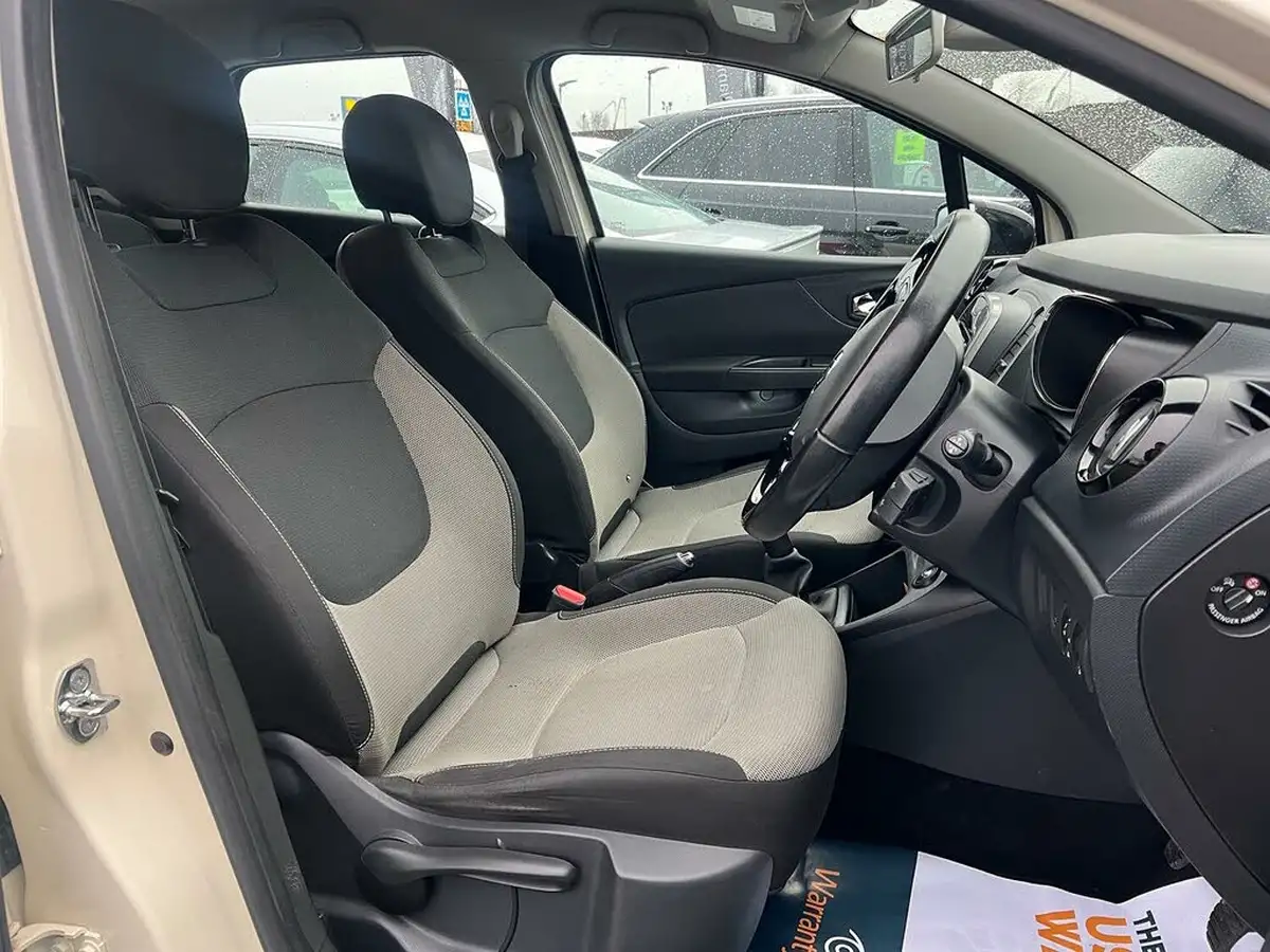 2013-renault-captur-09-expression-convenience-pk-big-8