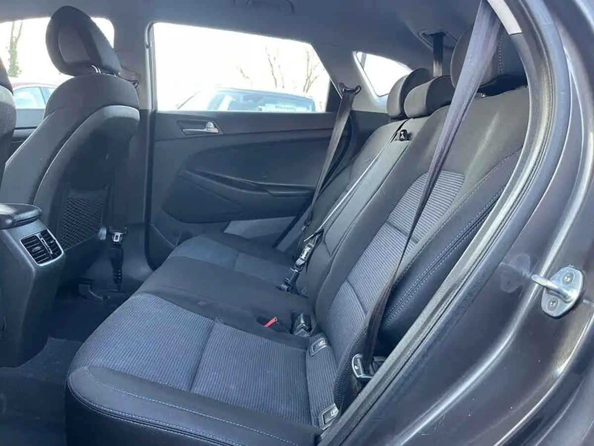 2016-hyundai-tucson-17crdi-blue-drive-se-116ps-big-17