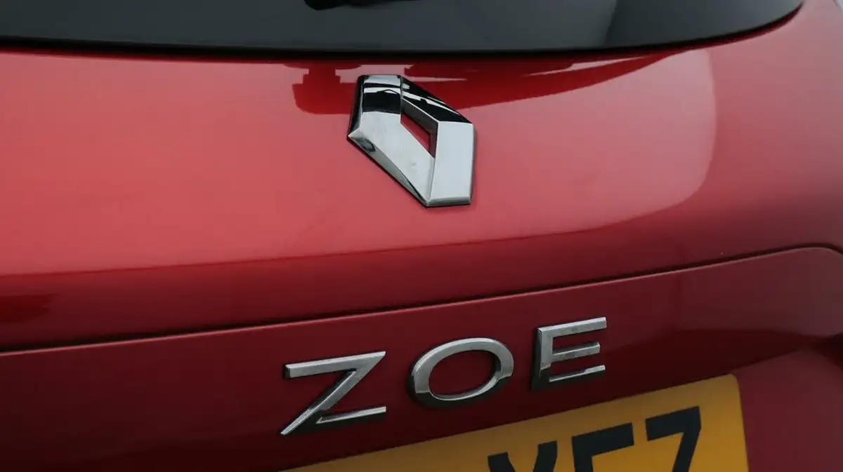 2020-renault-zoe-e-i-gt-line-big-23