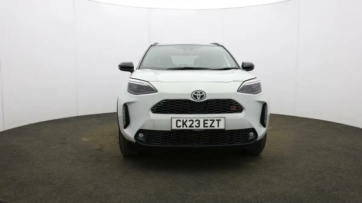 2023-toyota-yaris-cross-15-vvt-i-gr-sport-big-33