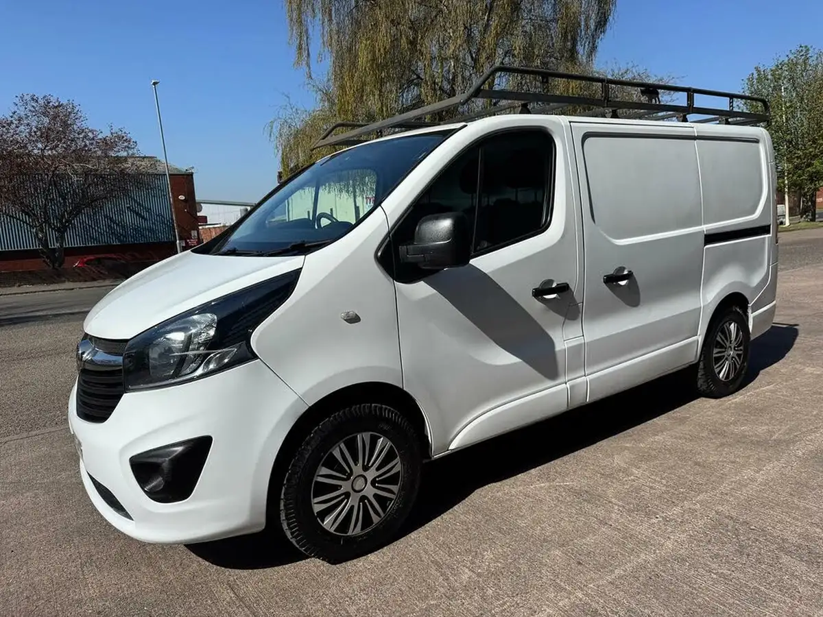 2015-vauxhall-vivaro-16cdti-2700-l1h1-90ps-panel-big-1