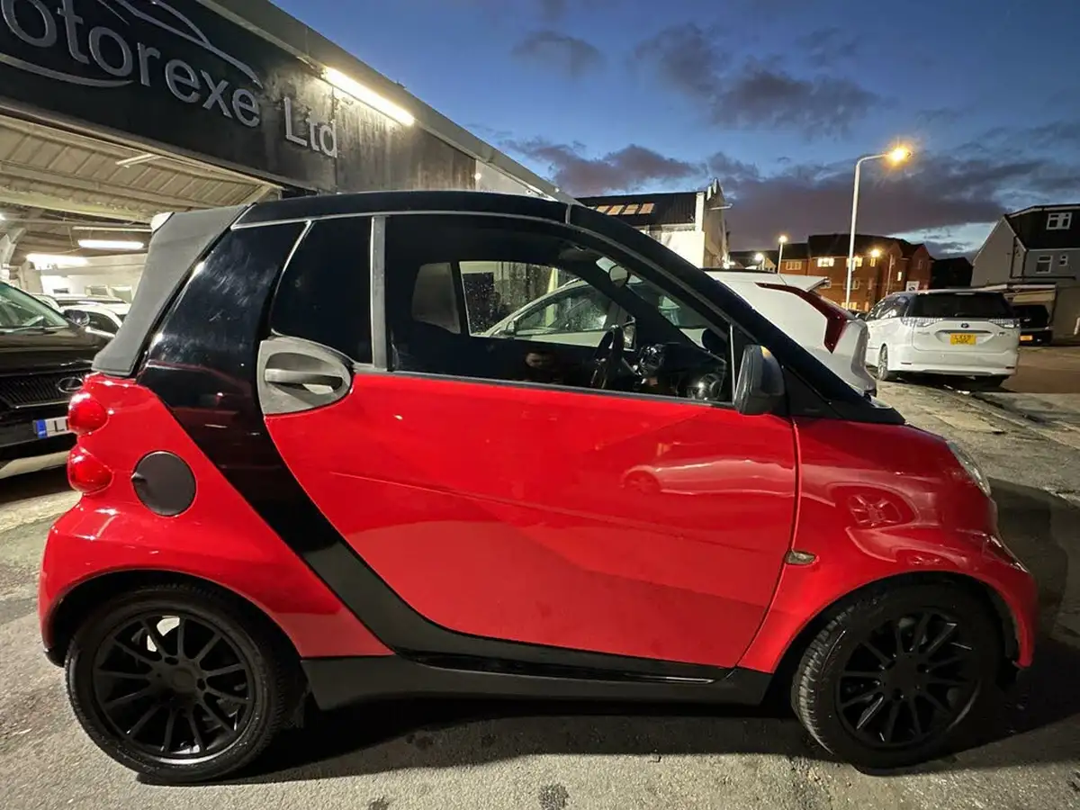 2010-smart-fortwo-10-passion-84bhp-cabriolet-big-8