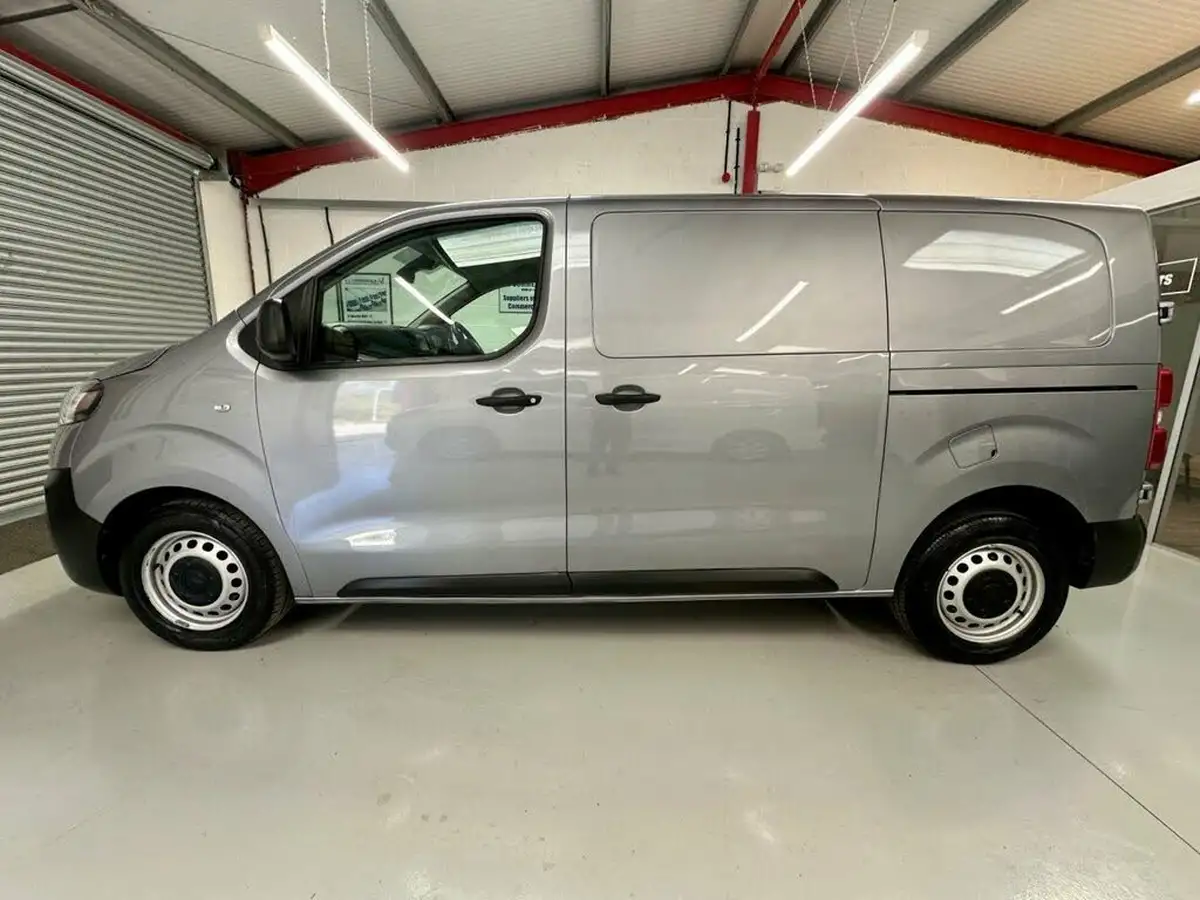 2022-vauxhall-vivaro-15td-2900-l1h1-dynamic-big-7
