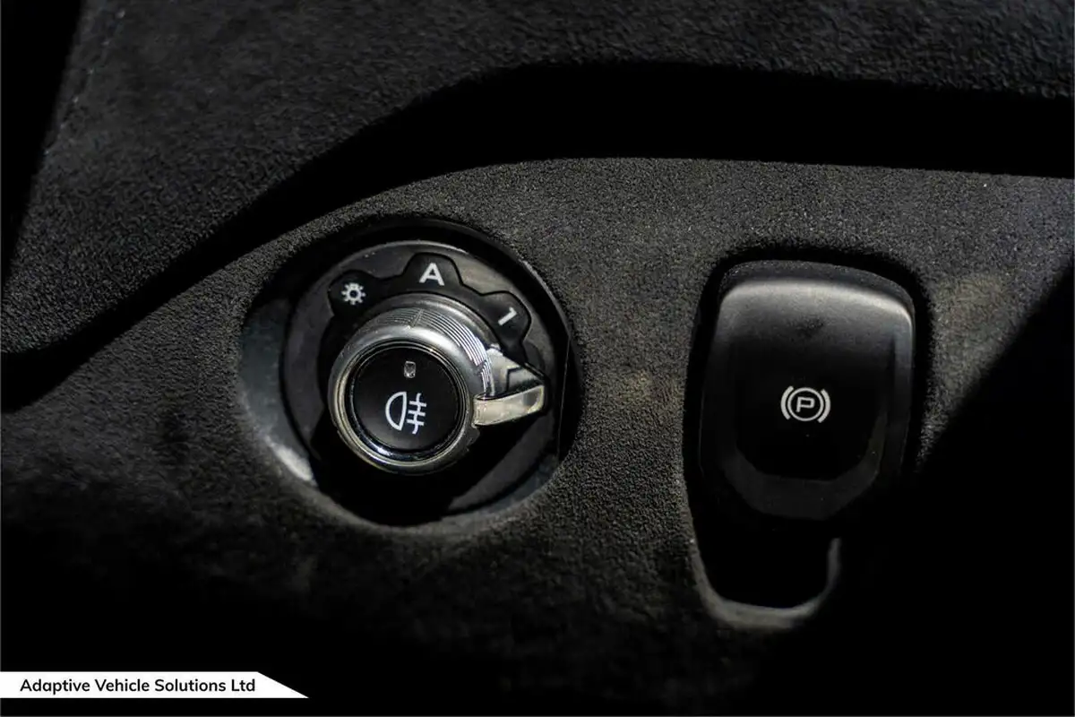 2021-mclaren-720s-40-coupe-luxury-big-47