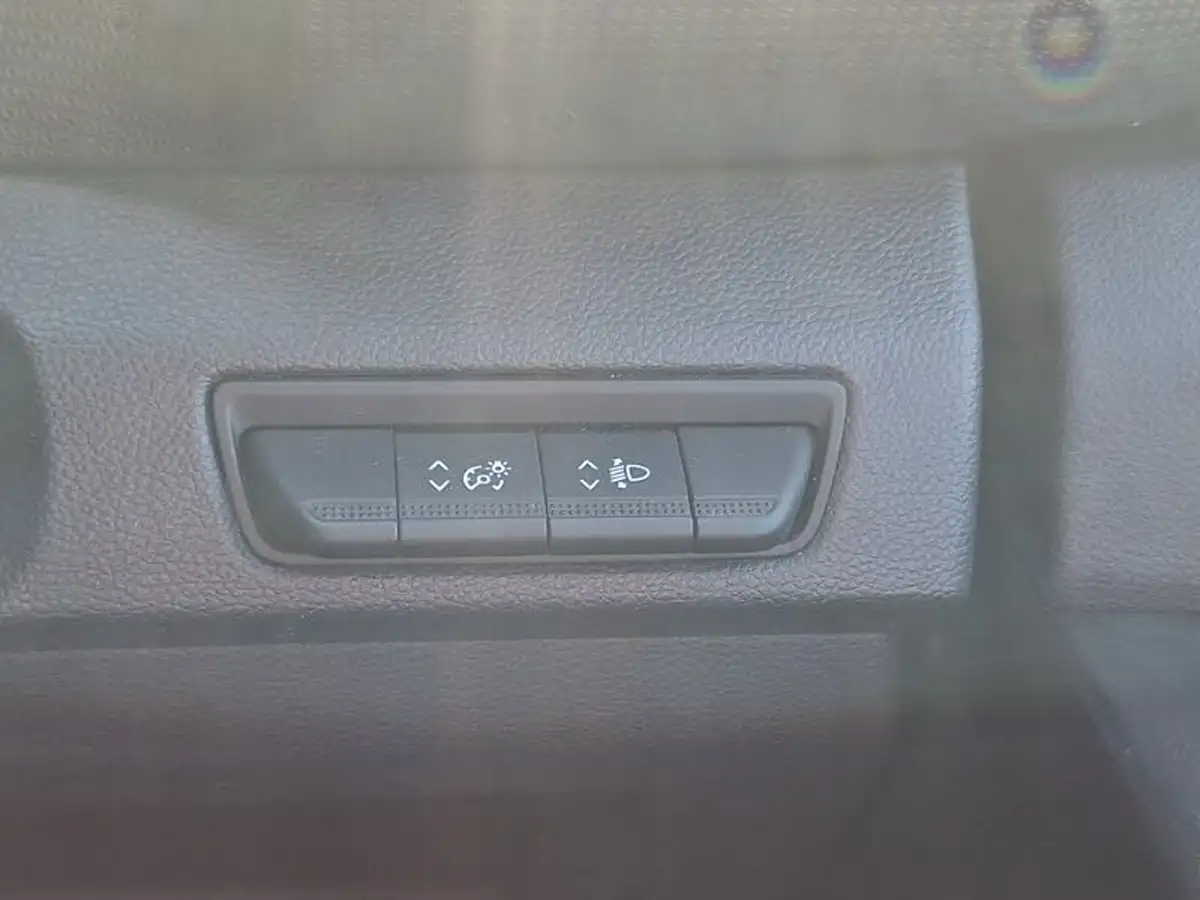 2022-renault-trafic-20dci-ll30-130-business-panel-big-12