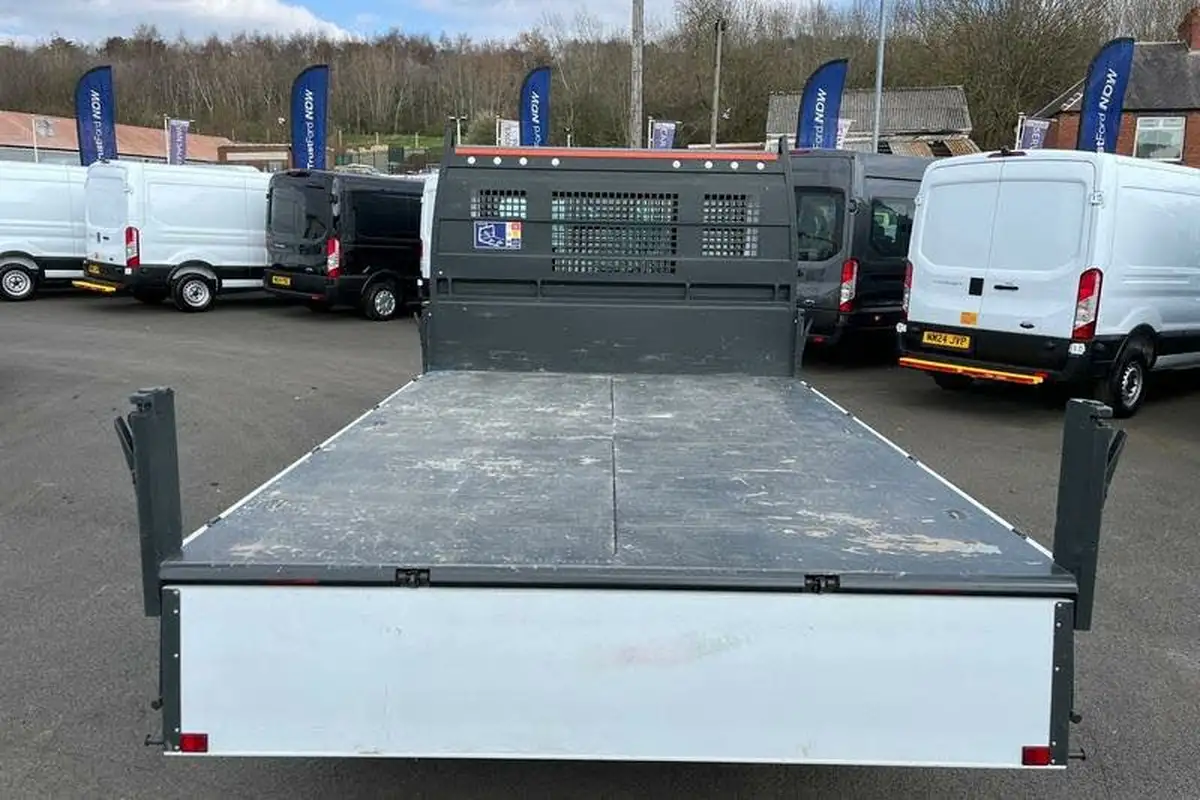2023-ford-transit-20tdci-350-l2h1-leader-130pseu6dt-rwd-cab-big-31