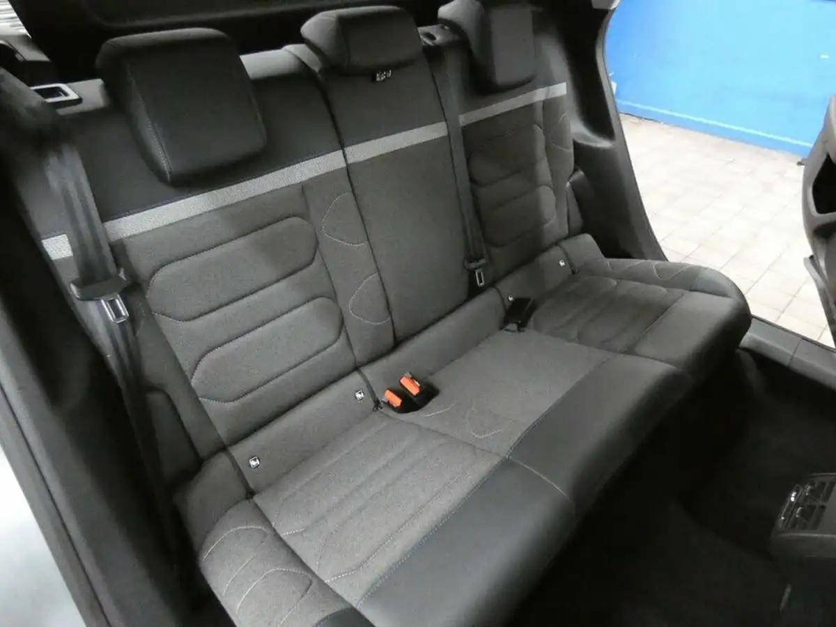 2021-citroen-c4-15bluehdi-shine-130ps-eat8-big-62