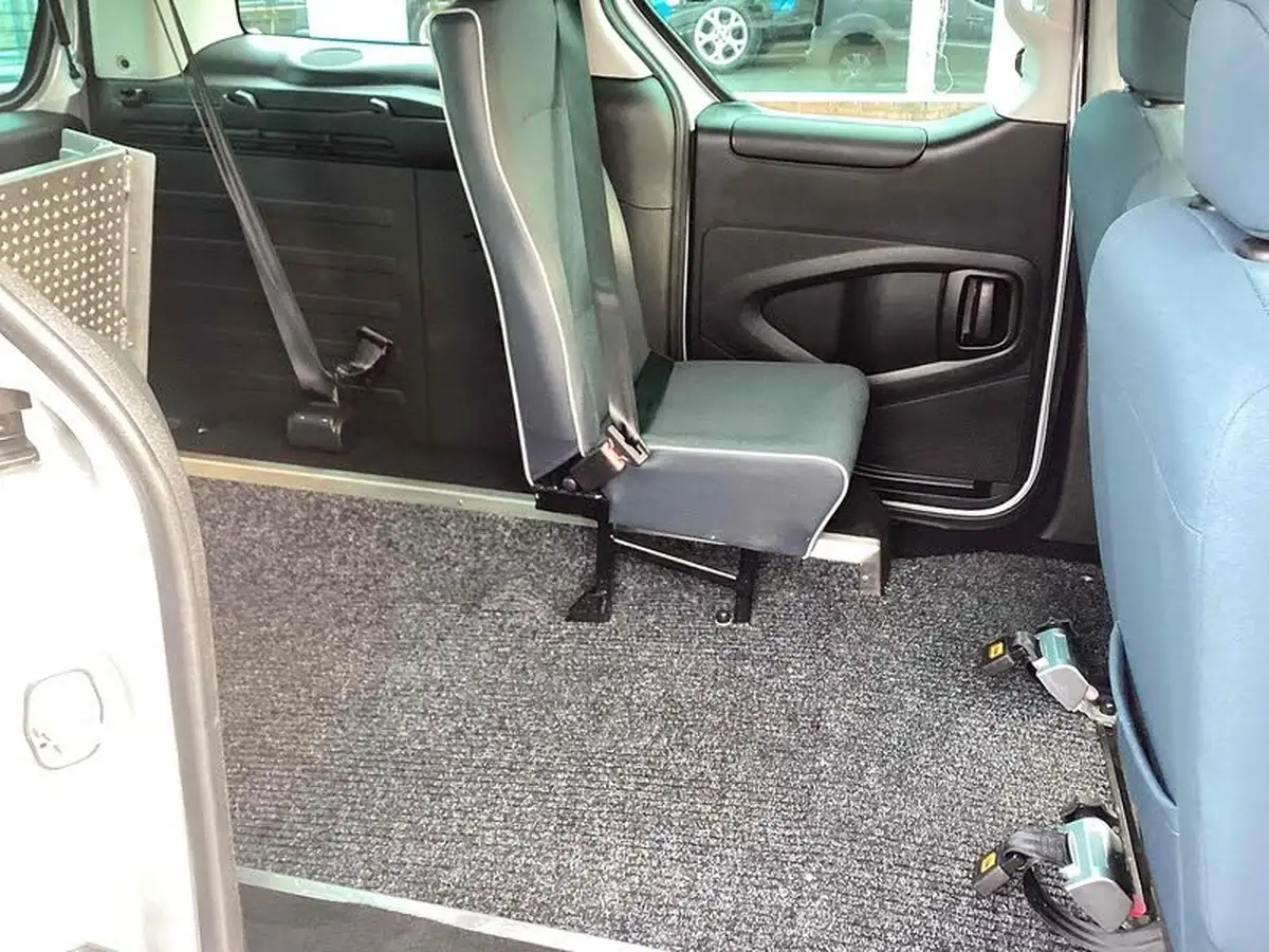 2018-citroen-berlingo-big-15