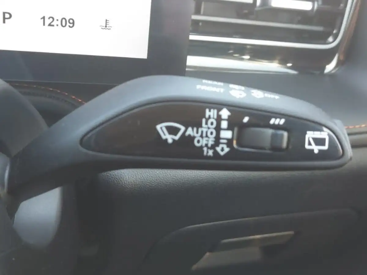 2024-mg-hs-15t-gdi-trophy-273ps-plug-in-hybrid-1496cc-auto-big-14