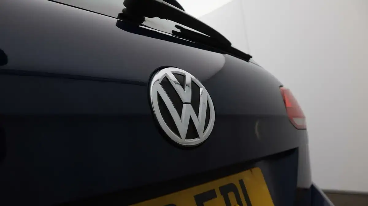 2020-volkswagen-golf-20tdi-gt-edition-estate-dsg-big-22