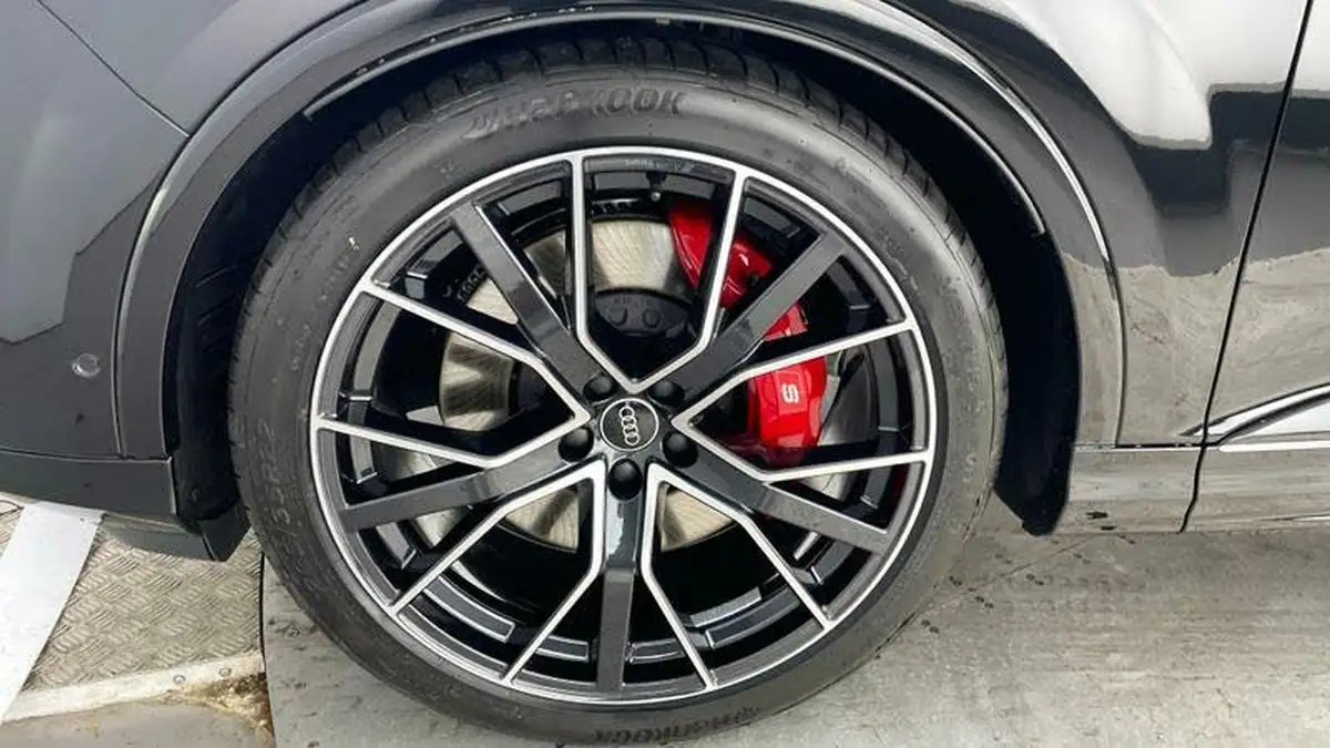 2024-audi-sq7-40-tfsi-black-edition-suv-big-45