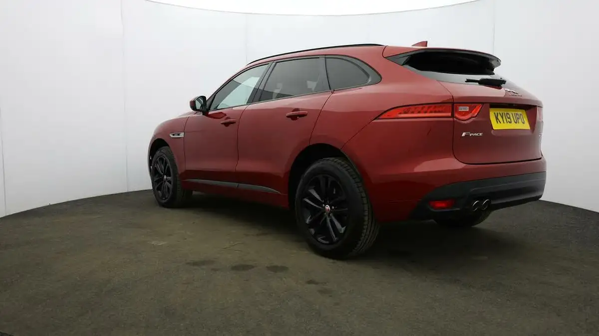 2019-jaguar-f-pace-20-i4d-r-sport-180ps-ss-auto-big-46