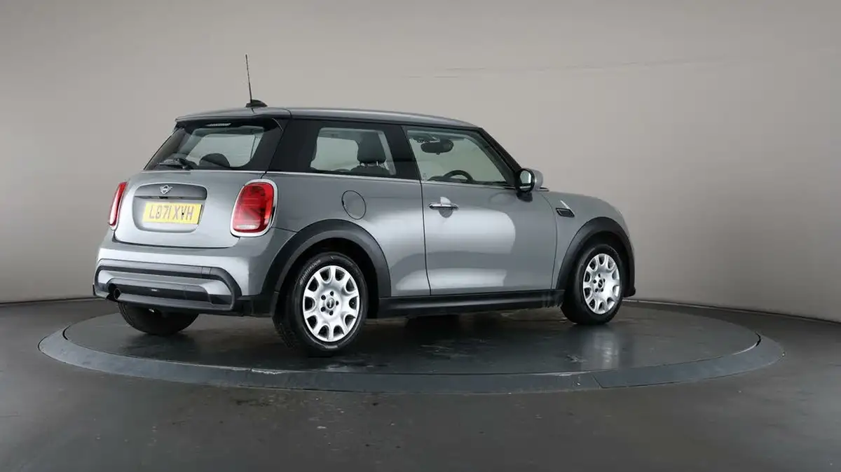 2022-mini-cooper-15-one-classic-3d-auto-big-56