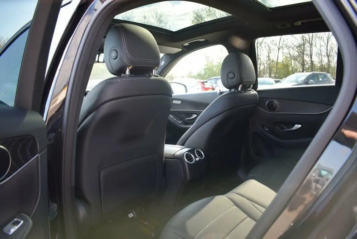 2019-mercedes-benz-glc-class-20-glc250-amg-night-edition-ss-big-22