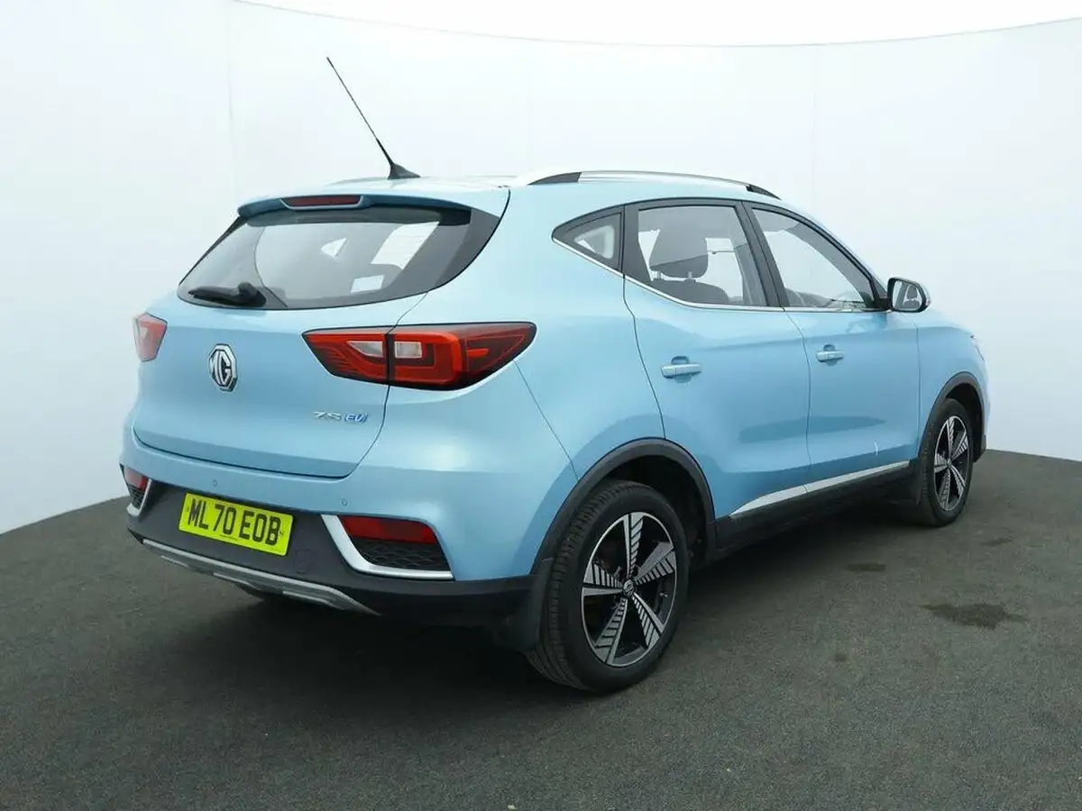 2020-mg-zs-suv-e-exclusive-ev-big-6