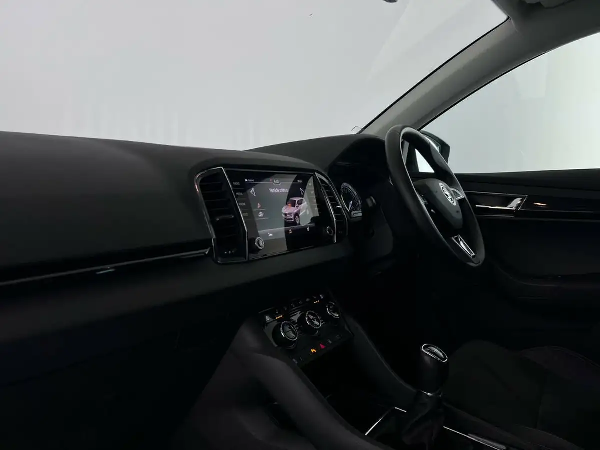 2020-skoda-karoq-15-tsi-se-l-big-11