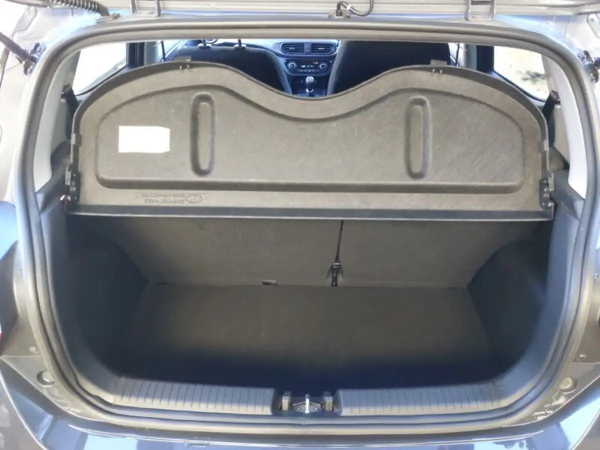 2023-hyundai-i10-10-premium-big-7
