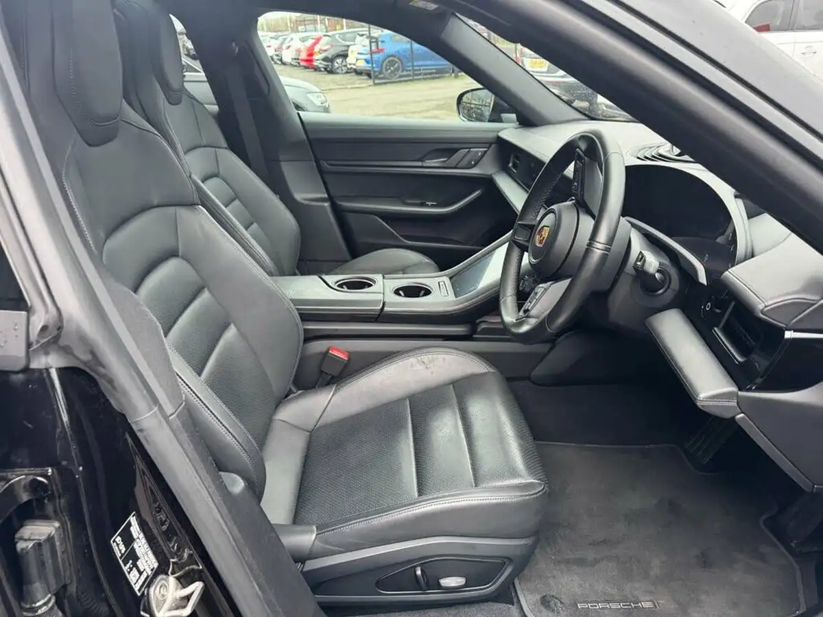 2021-porsche-taycan-e-4s-571ps-performance-battery-plus-big-11