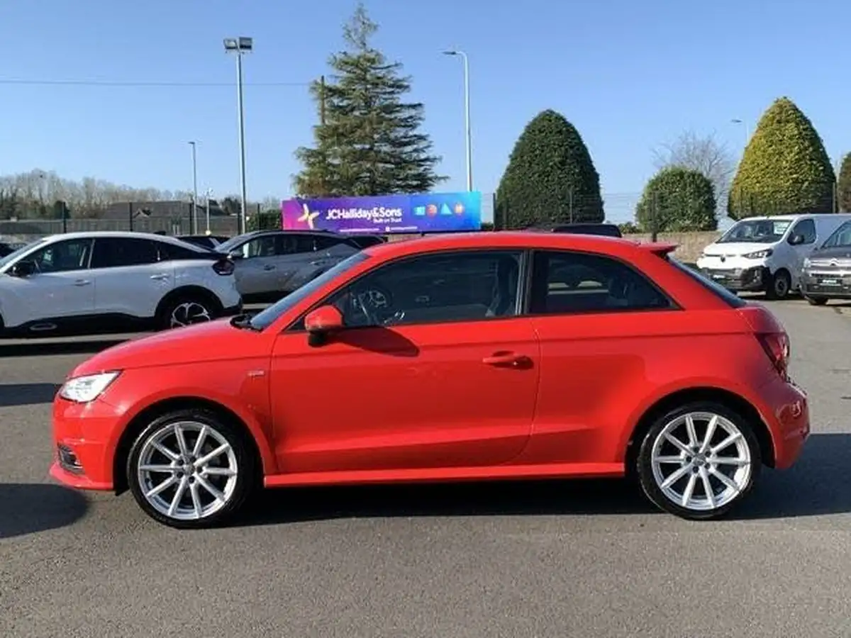 2018-audi-a1-16tdi-s-line-nav-hatchback-3d-big-11