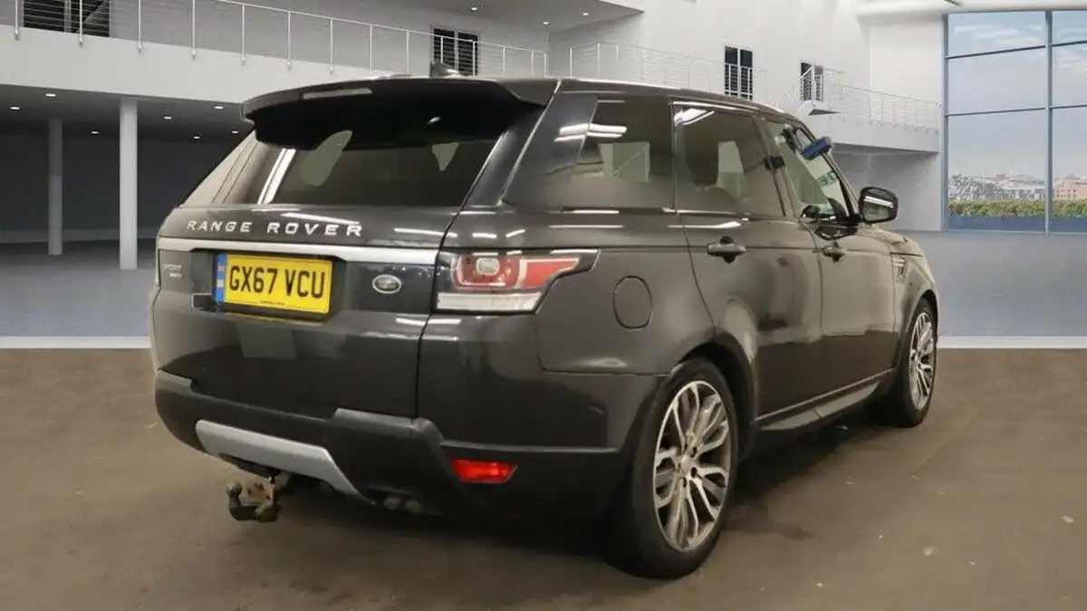 2017-land-rover-range-rover-sport-20sd4-hse-241ps-big-7