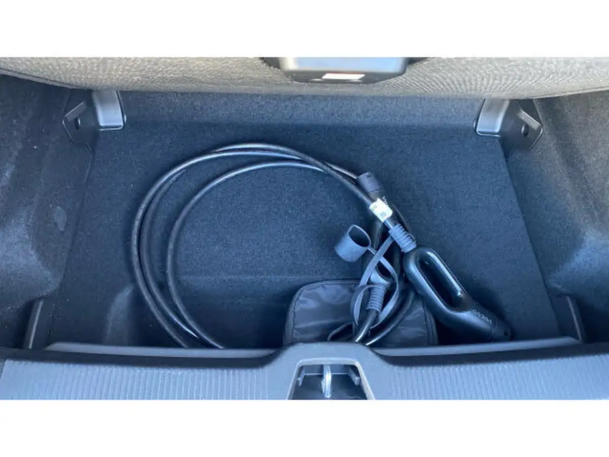 2024-volvo-ex30-e-single-motor-plus-extended-range-big-38