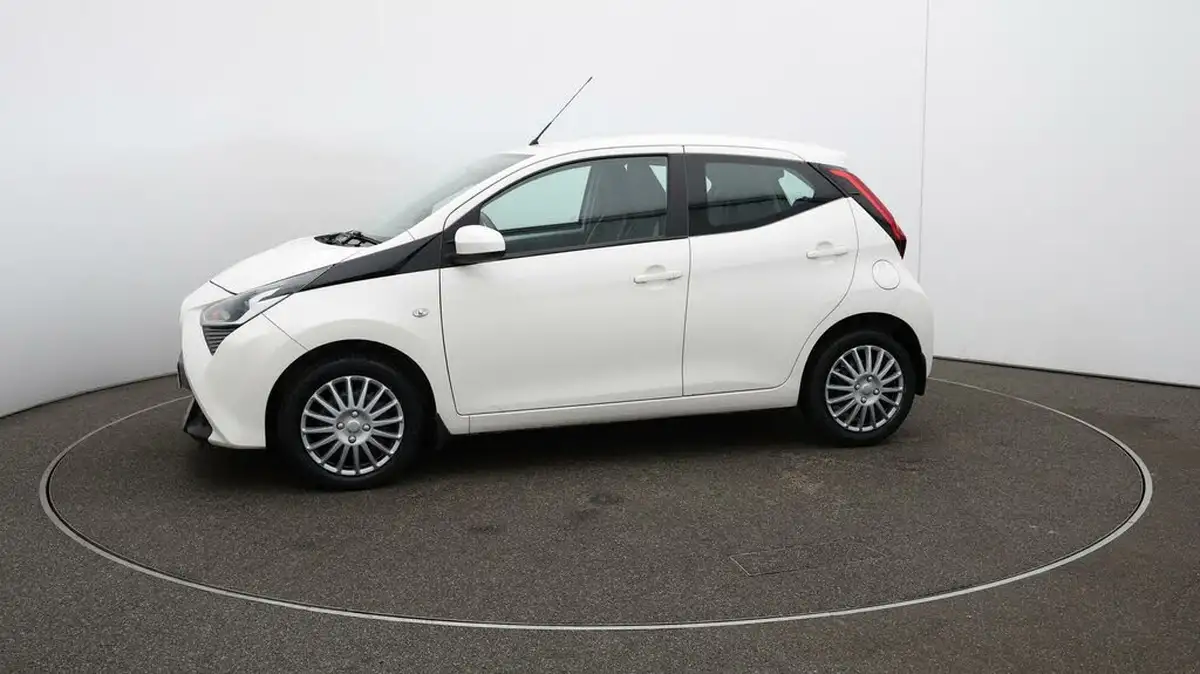 2019-toyota-aygo-10-vvt-i-x-play-big-57