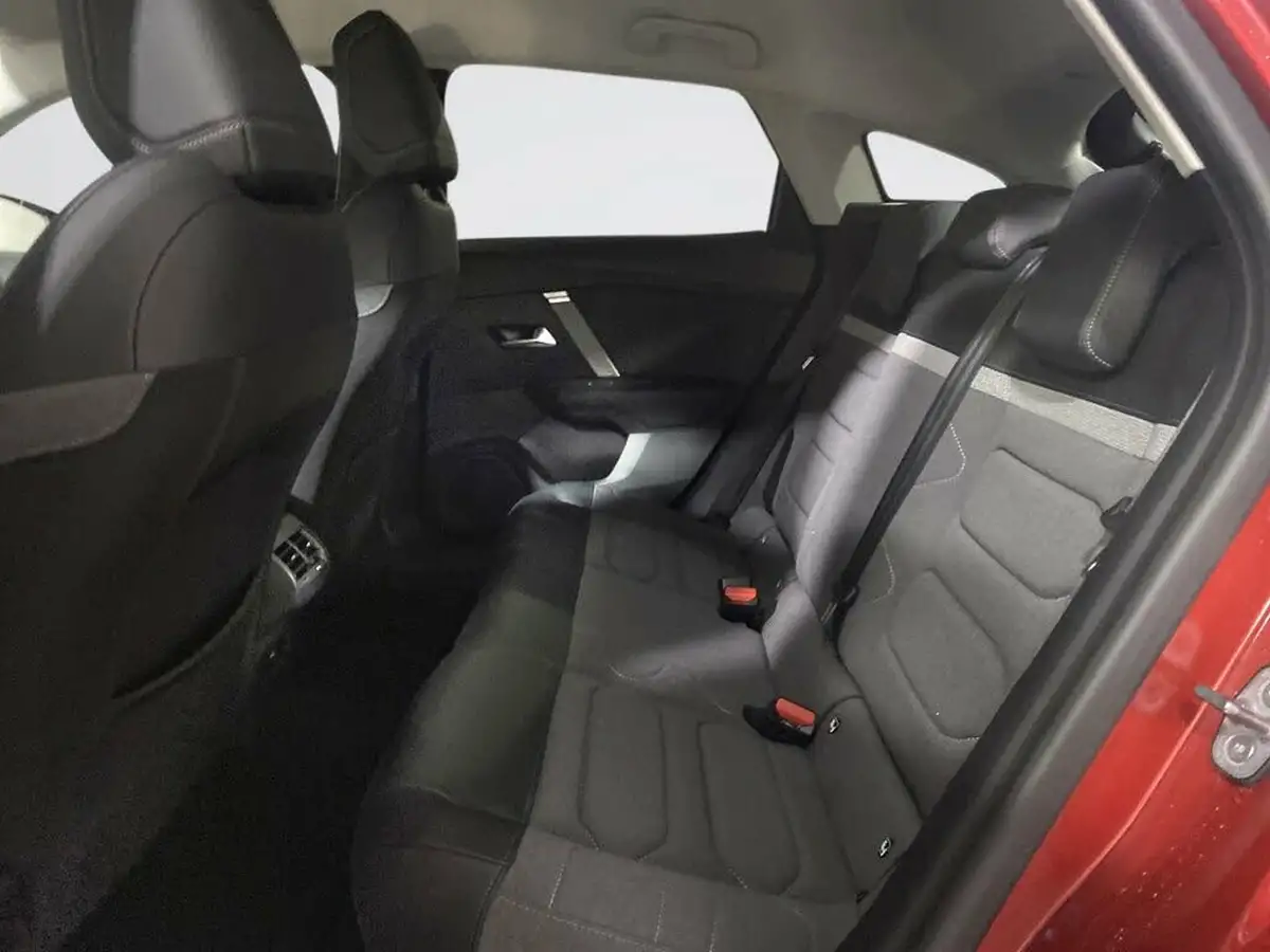 2021-citroen-c4-12-puretech-shine-130ps-big-10