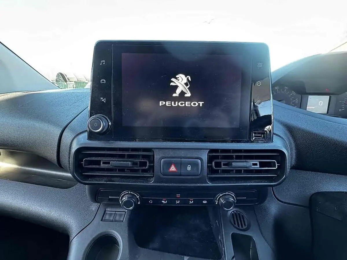 2020-peugeot-partner-15-bluehdi-950-s-100pseu6dt-e-ss-panel-big-19