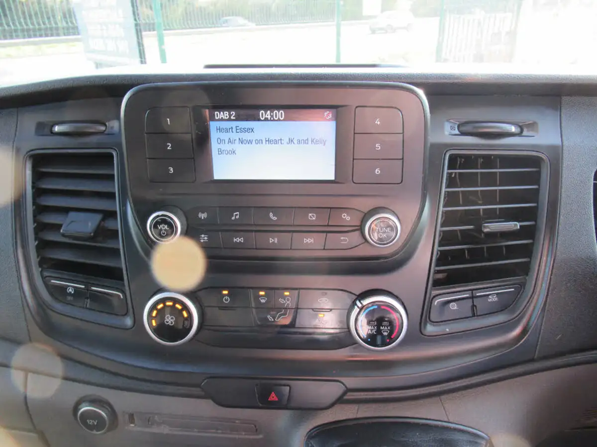 2021-ford-transit-20tdci-350-l3h1-leader-130pseu6dt-rwd-cab-big-19