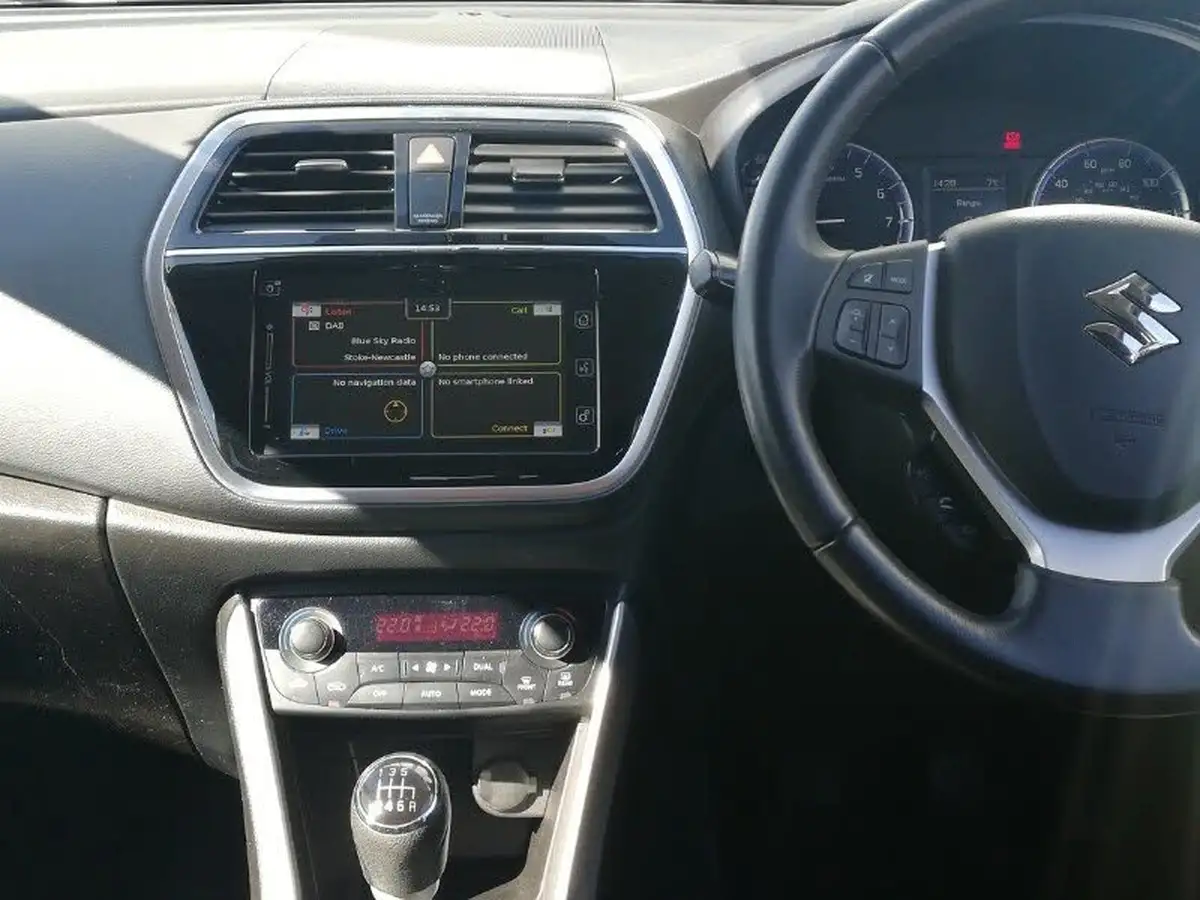 2020-suzuki-s-cross-14-boosterjet-sz-t-big-6