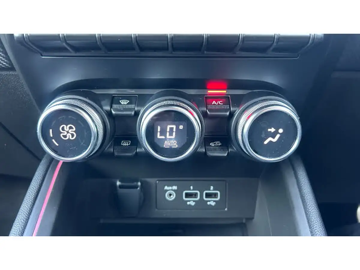 2022-renault-clio-16-rs-line-140ps-rs-line-e-tech-hybrid-big-22