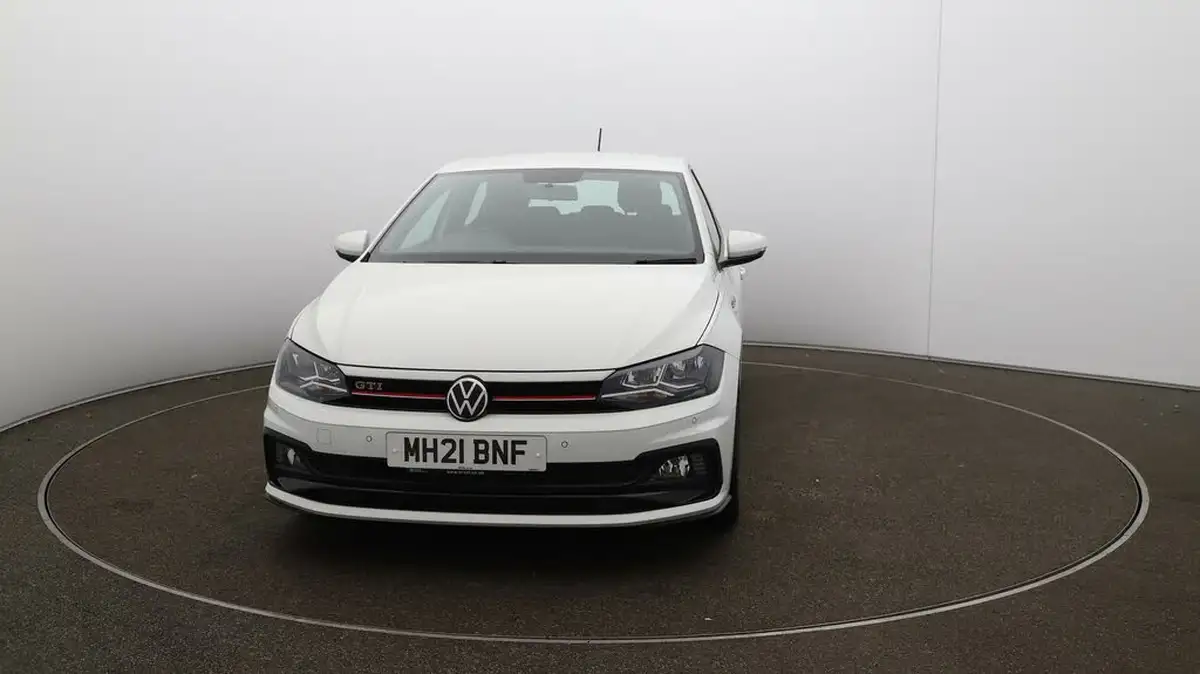 2021-volkswagen-polo-20-tsi-gti-big-31
