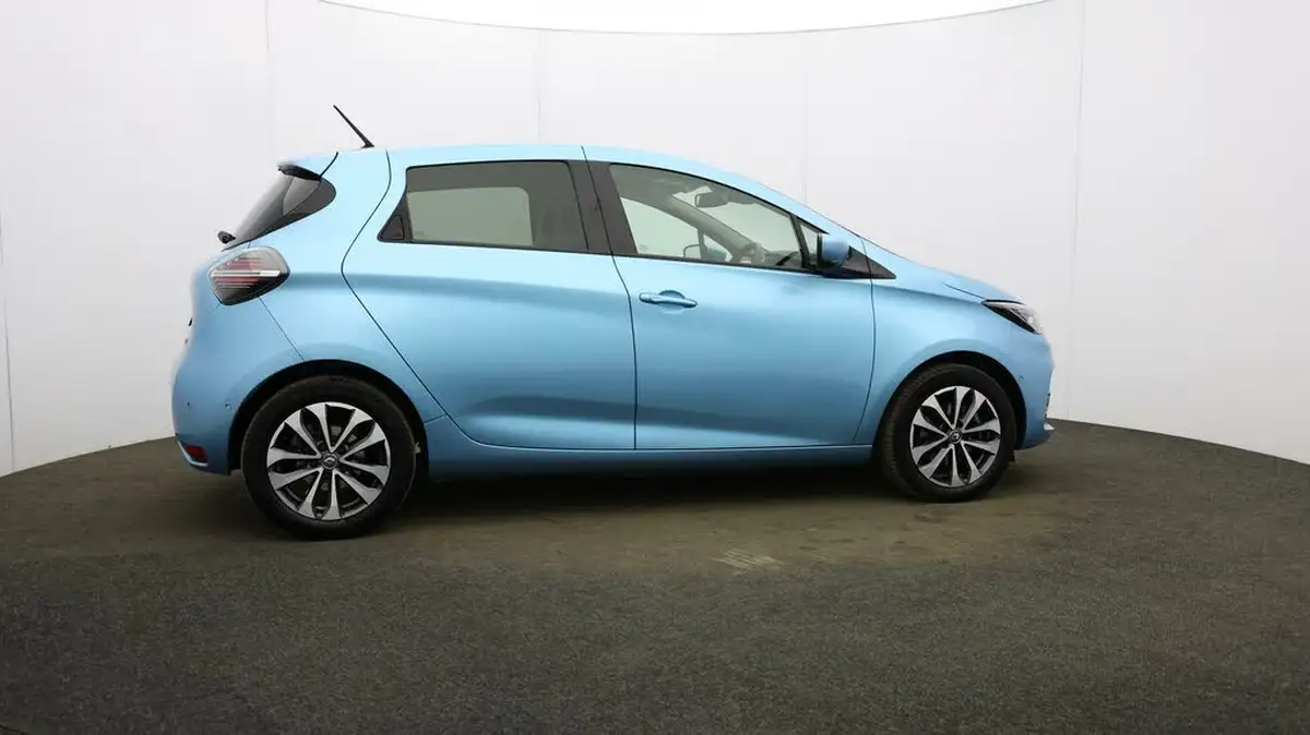 2021-renault-zoe-e-gt-line-big-45