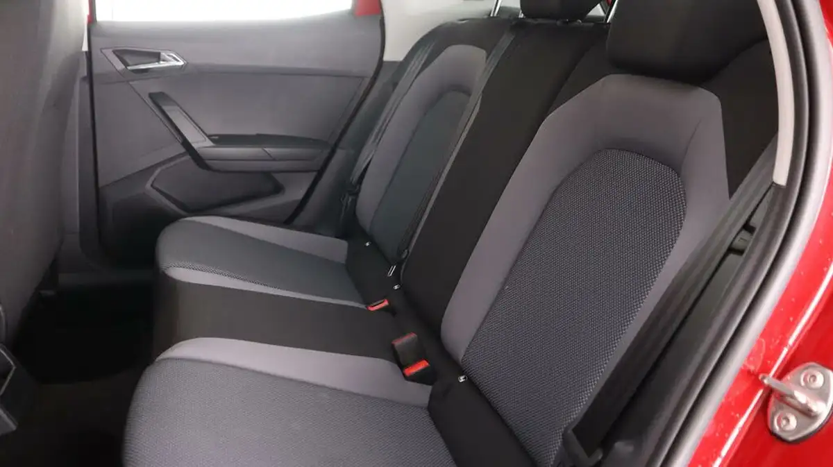 2021-seat-arona-10-tsi-evo-se-technology-big-16