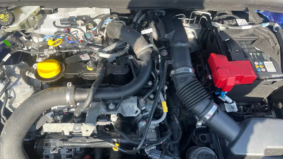 2021-renault-clio-10-tce-rs-line-90ps-big-15