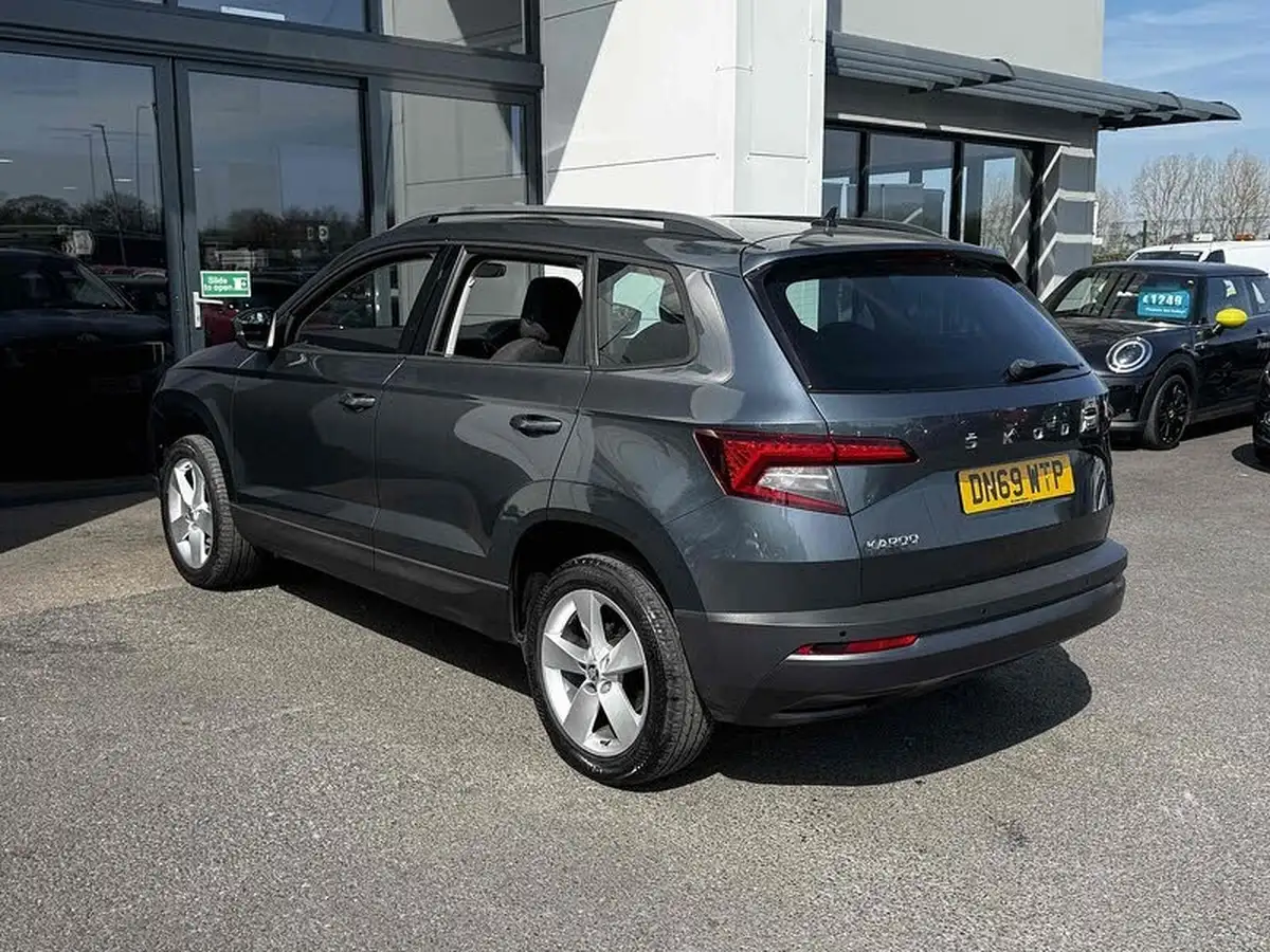 2019-skoda-karoq-10-tsi-se-big-14