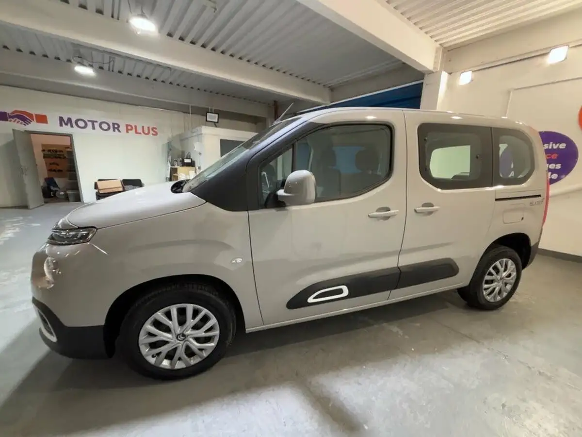 2021-citroen-berlingo-15bluehdi-feel-m-size-100ps-big-3