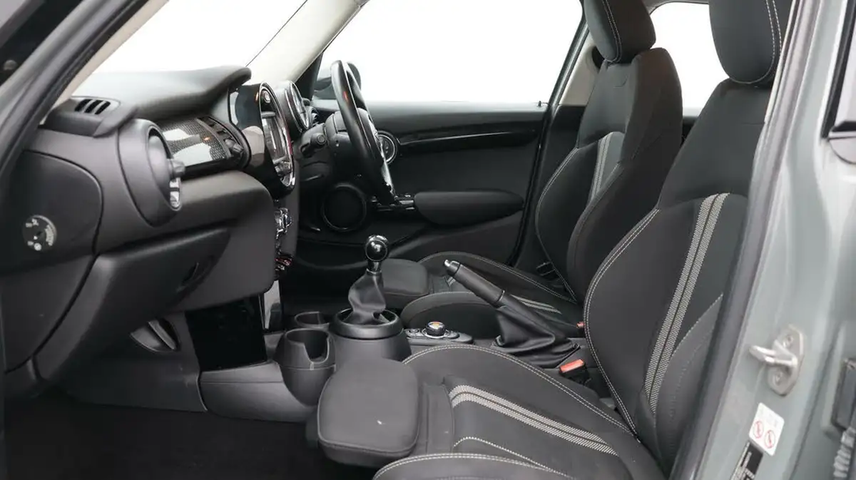 2018-mini-cooper-20-cooper-s-series-ii-ss-hatchback-5d-big-14