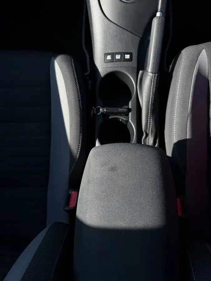 2018-toyota-auris-18-vvt-i-hsd-icon-hatchback-big-14