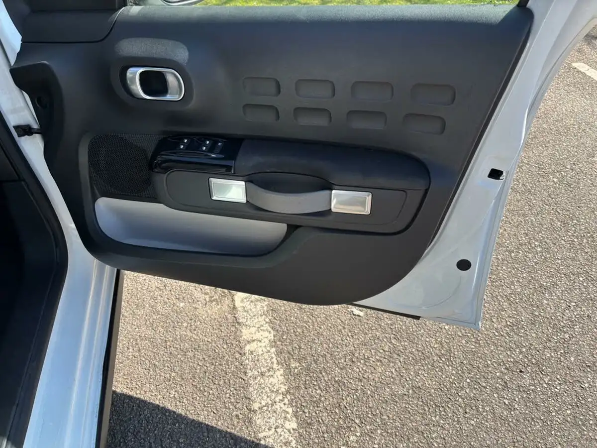 2017-citroen-c3-12-puretech-flair-82ps-big-33