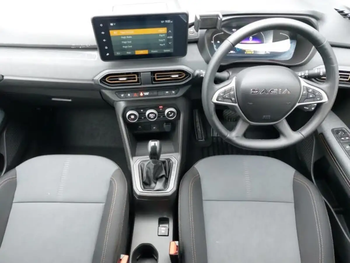 2024-dacia-jogger-16-tce-extreme-big-2