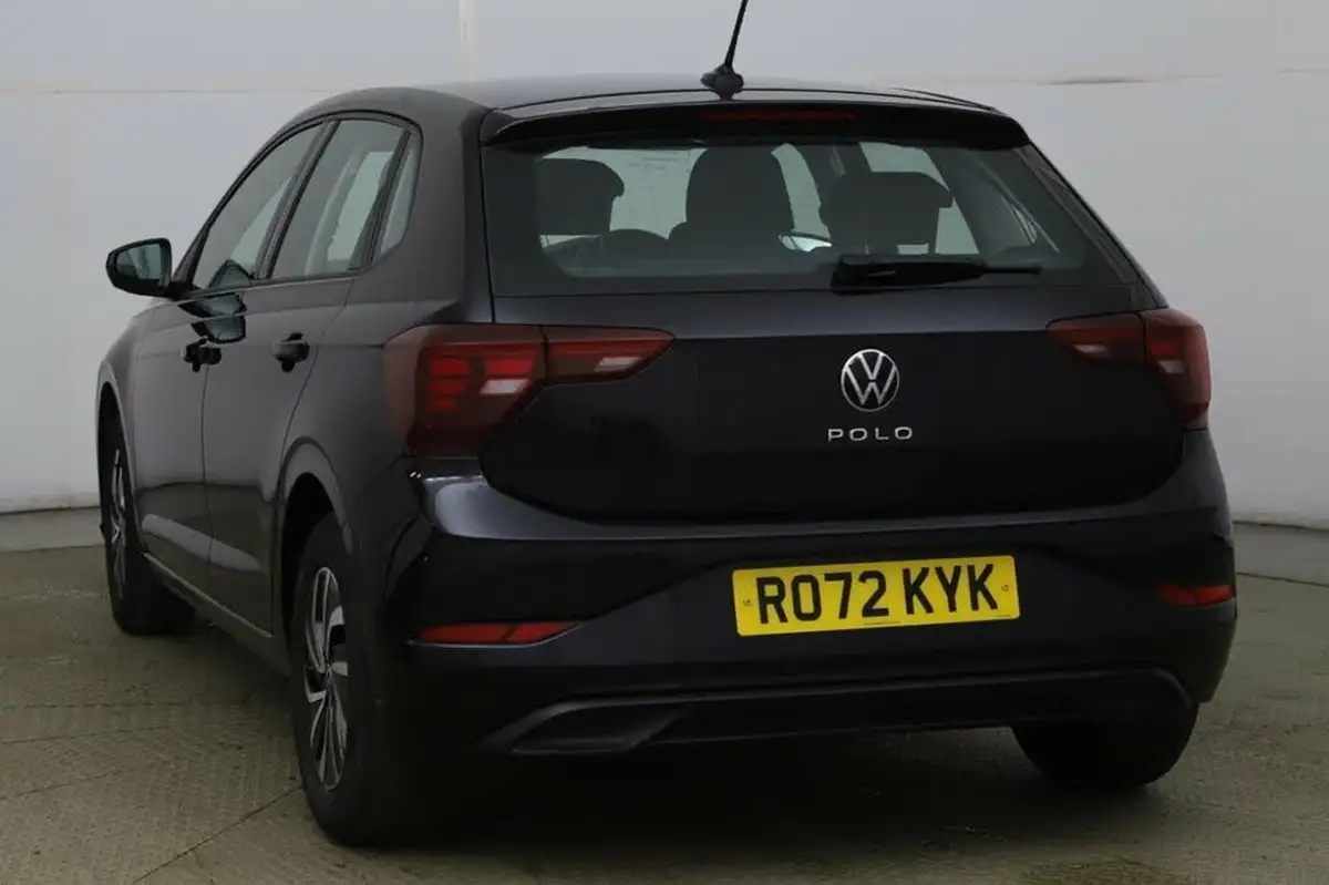 2022-volkswagen-polo-10-life-big-3