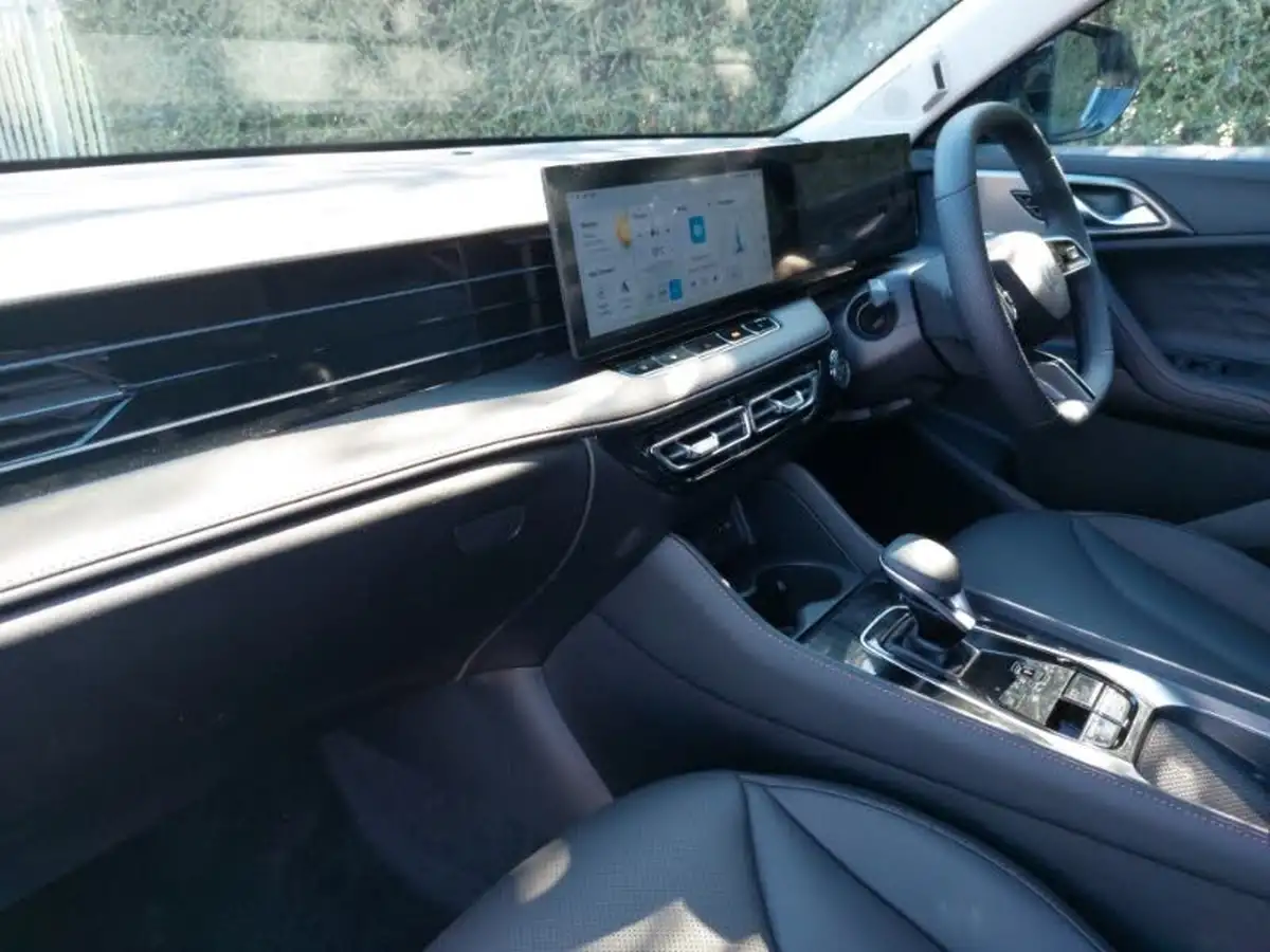 2024-mg-hs-15t-gdi-trophy-273ps-plug-in-hybrid-1496cc-auto-big-4