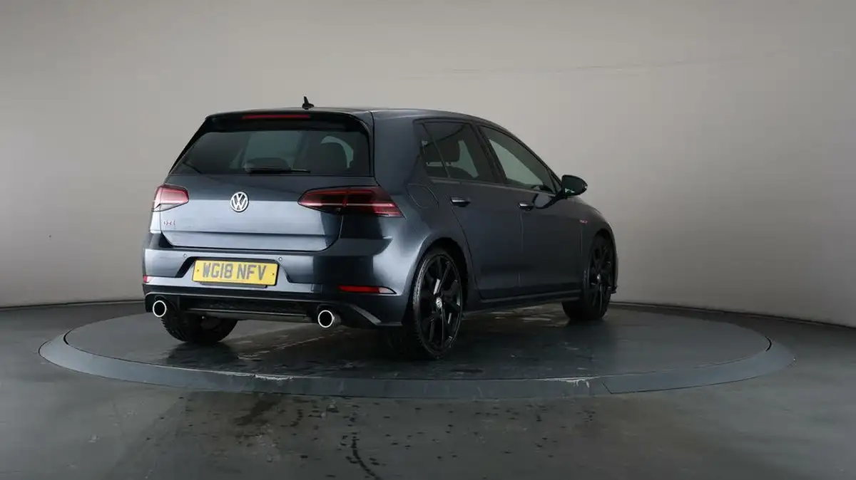 2018-volkswagen-golf-20-tsi-gti-performance-ss-5d-dsg-big-60