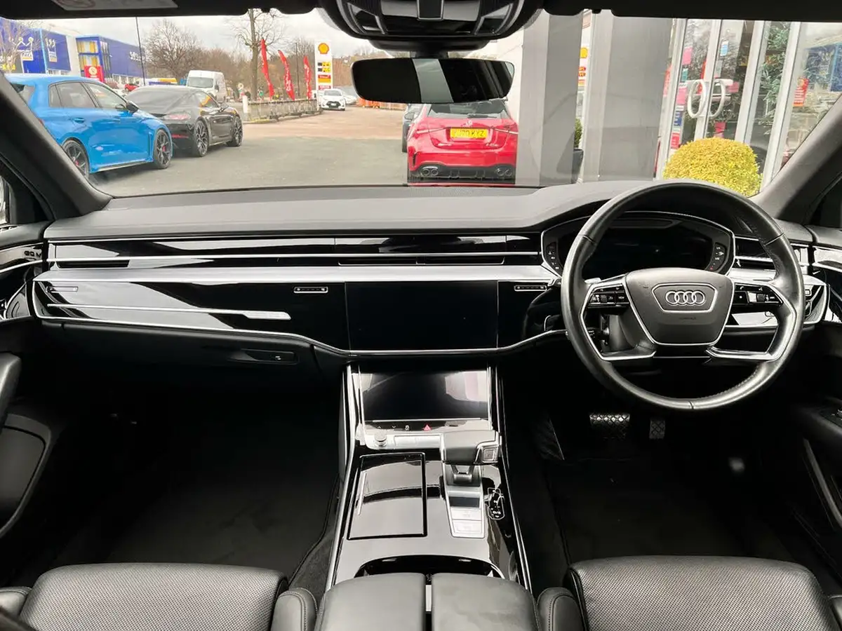 2021-audi-a8-30-55-tfsi-black-edition-big-8