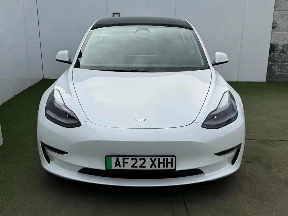 2022-tesla-model-3-e-long-range-big-4