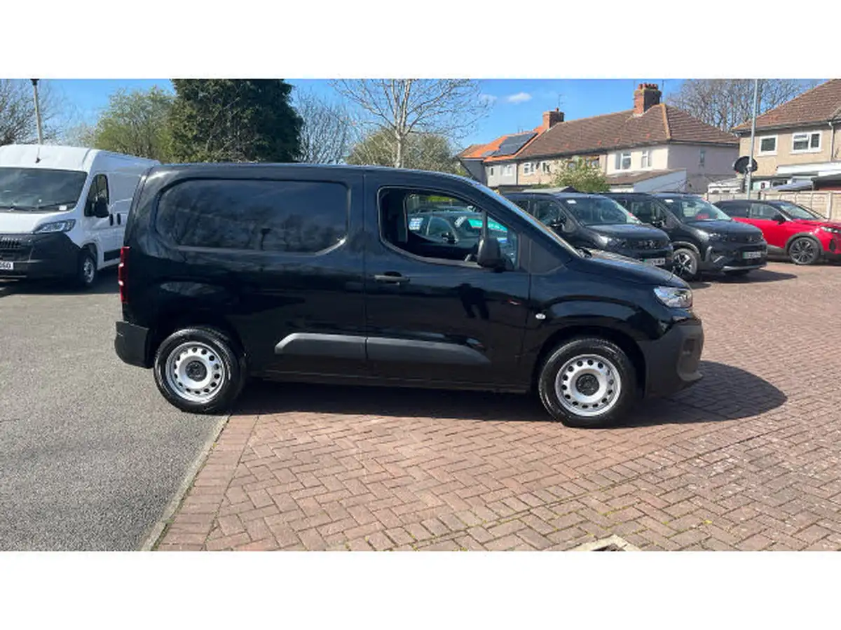 2024-peugeot-partner-15-bluehdi-professional-100pseu6d-big-33