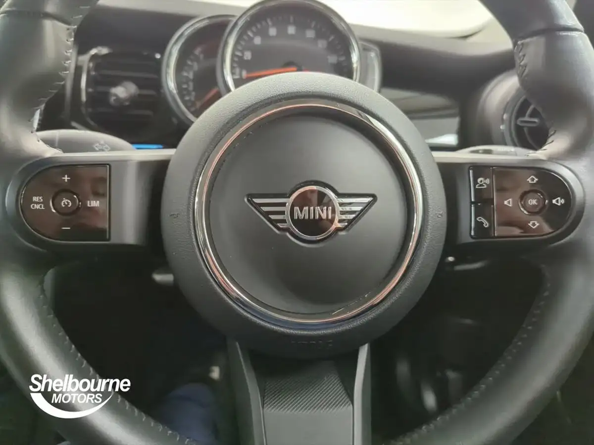 2022-mini-cooper-15-cooper-classic-hatchback-5d-big-14